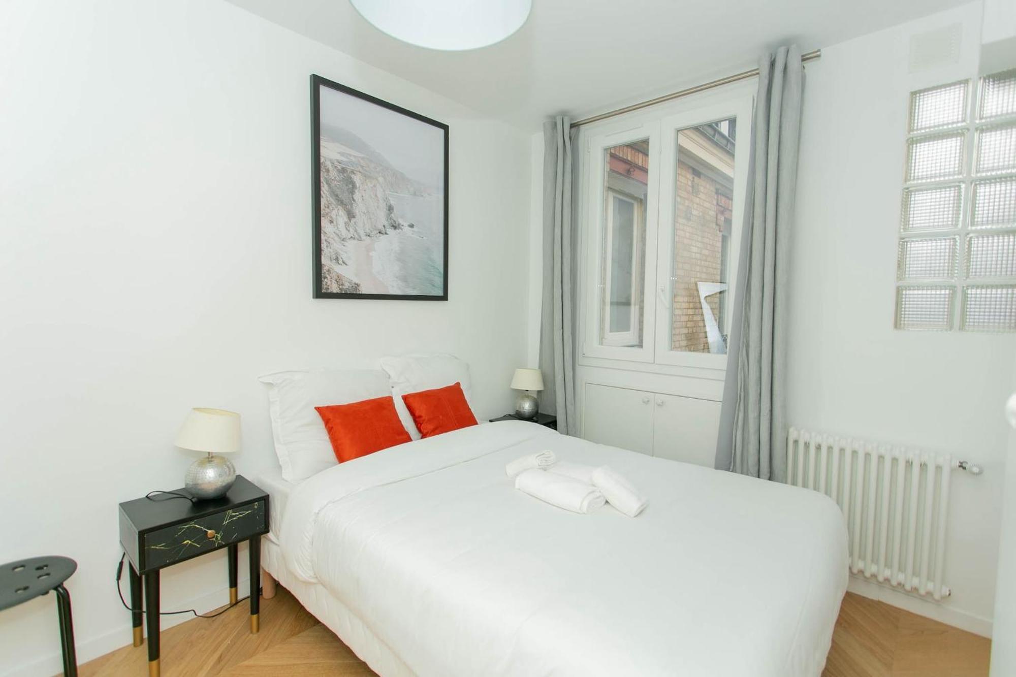 Bnbnova - Haussmann - 2br Near Champs-elysees * Paris