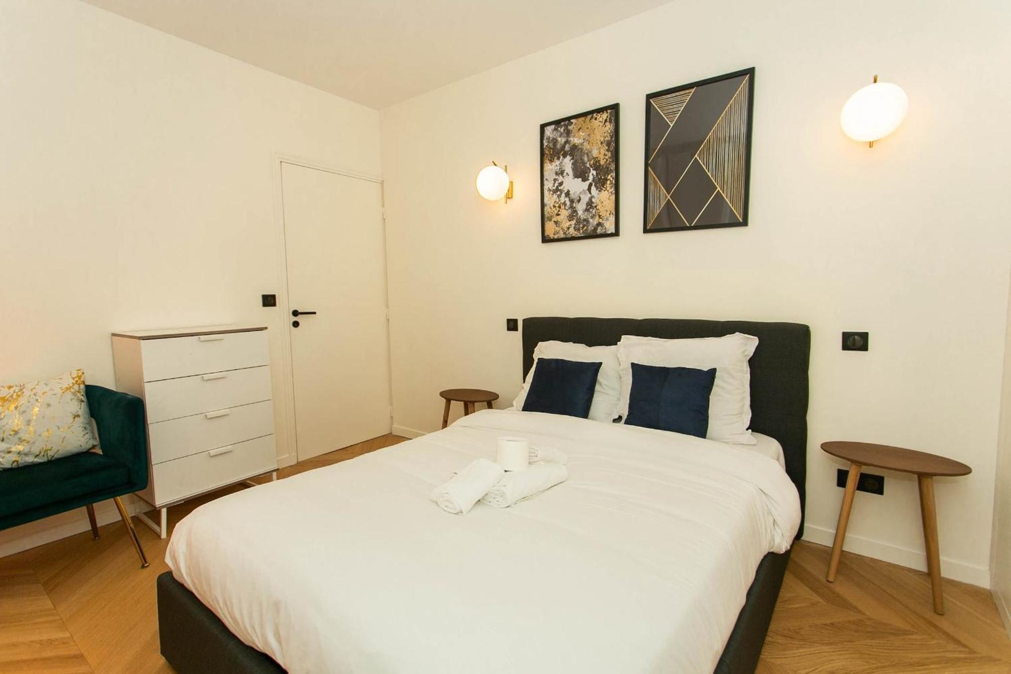 Bnbnova - Haussmann - 2br Near Champs-elysees Apartment