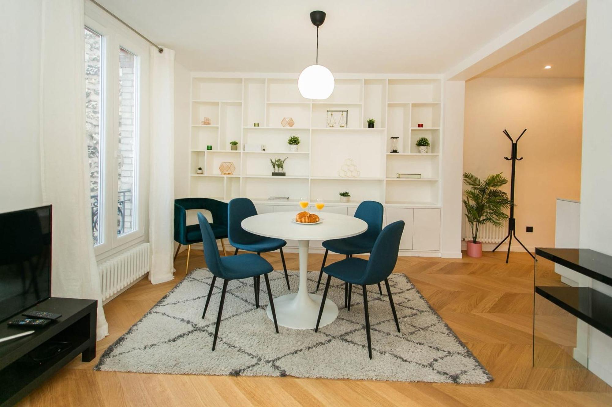 Bnbnova - Haussmann - 2br Near Champs-elysees Apartment